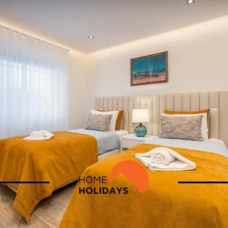 #249 Luxury Oceanfront * Албуфейра